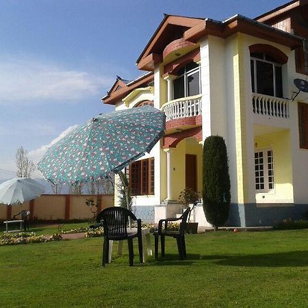 Asif Guest House Срінагар Екстер'єр фото